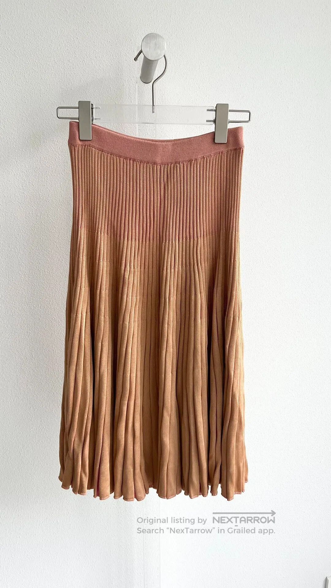 Gucci Gucci Knit Short-Sleeve Pleated Dress. Size S / US 4 / IT 40 - 8 Thumbnail