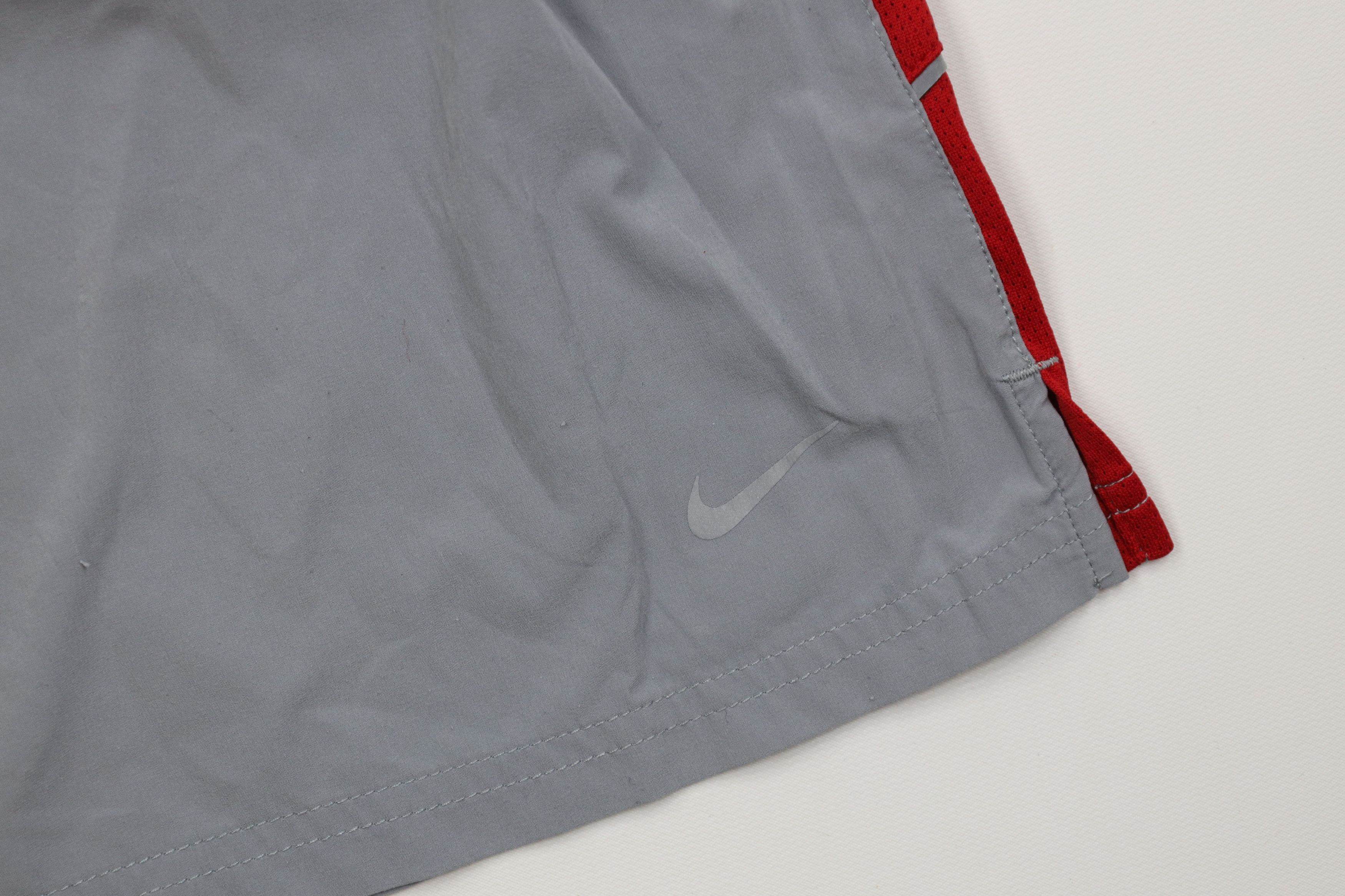 Nike Vintage Y2K Nike Running Mini Swoosh Reflective Lined Shorts Size US 34 / EU 50 - 5 Thumbnail