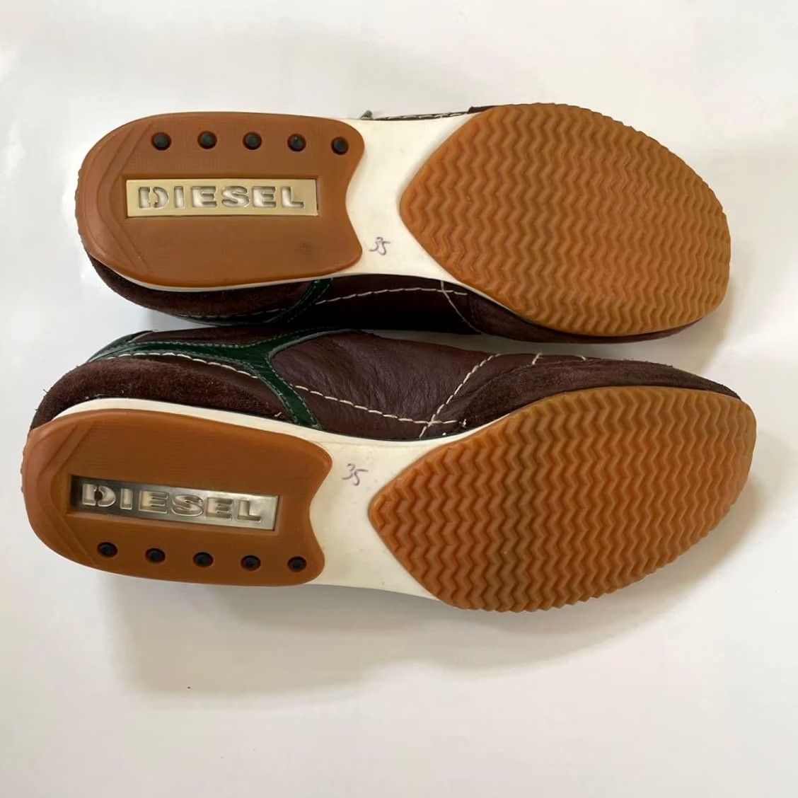 Diesel VINTAGE Diesel Men 9.0US Suede Material Brown Sneakers Luxury Casual Stylish 90s 00s Mens Size US 9 / EU 42 - 4 Thumbnail