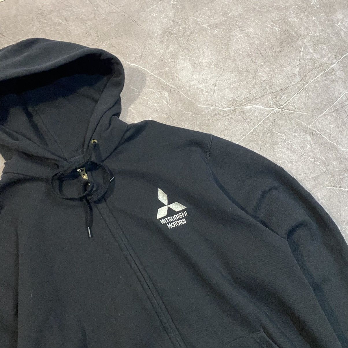 Vintage VINTAGE MITSUBISHI MOTORS ZIP HOODIE BIG LOGO 00s Size US L / EU 52-54 / 3 - 7 Thumbnail
