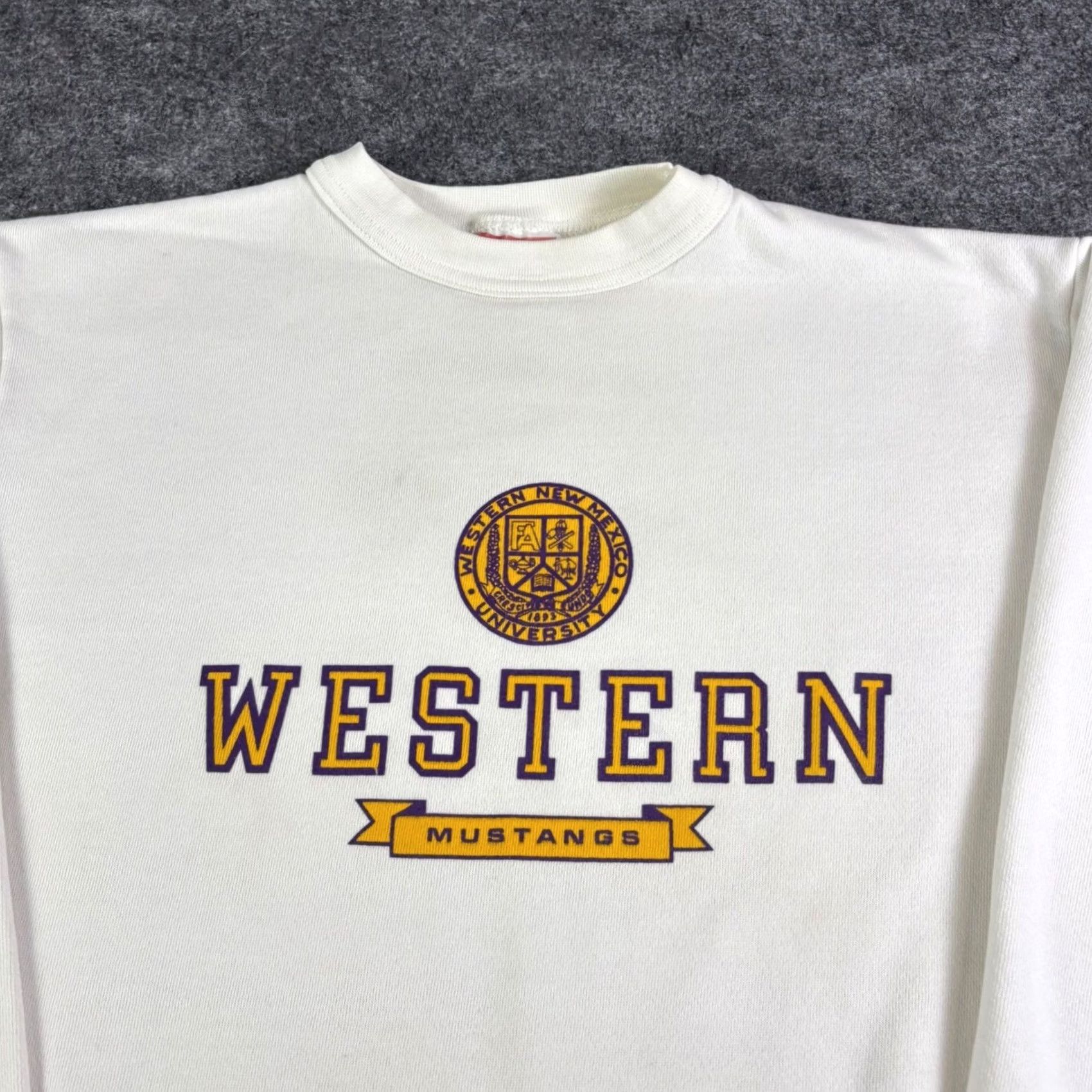 Vintage VINTAGE Dodger Sweatshirt Crew Neck Long Sleeve Graphic Print Men L Ivory USA 90s Western New Mexico Mustangs Size US L / EU 52-54 / 3 - 6 Thumbnail