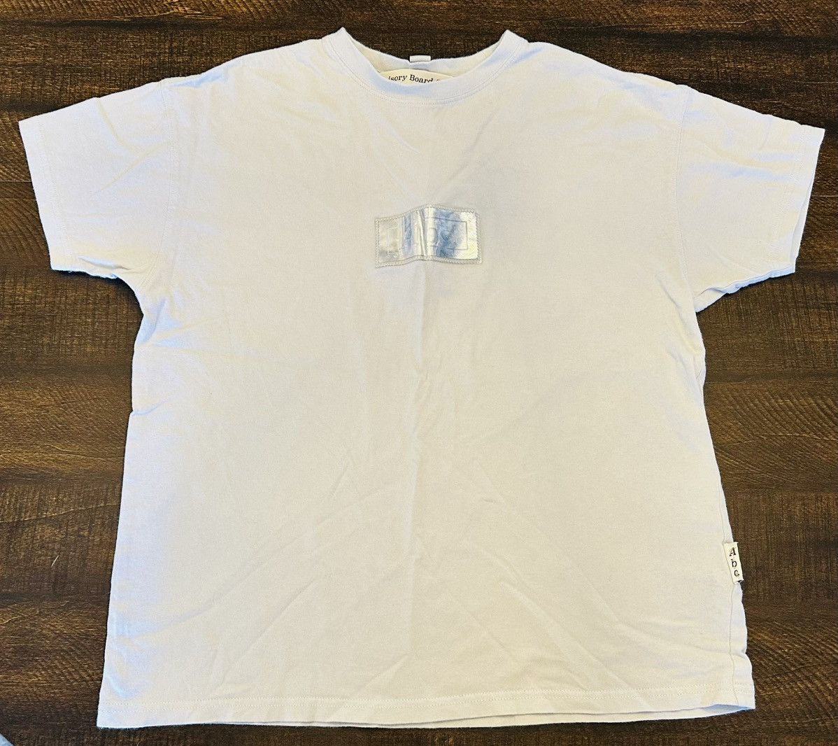 Advisory Board Crystals × Kith Kith x Advisory Board Crystals ABC Holo Logo T-shirt Size XS Size US XS / EU 42 / 0 - 1 Thumbnail