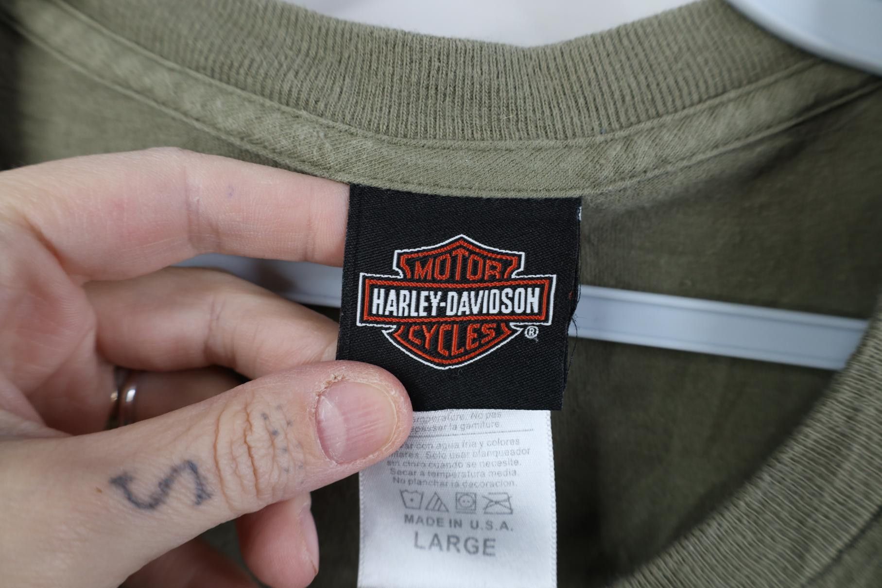Harley Davidson Y2K Harley Davidson Military Geneva Switzerland T-Shirt USA Size US L / EU 52-54 / 3 - 7 Thumbnail