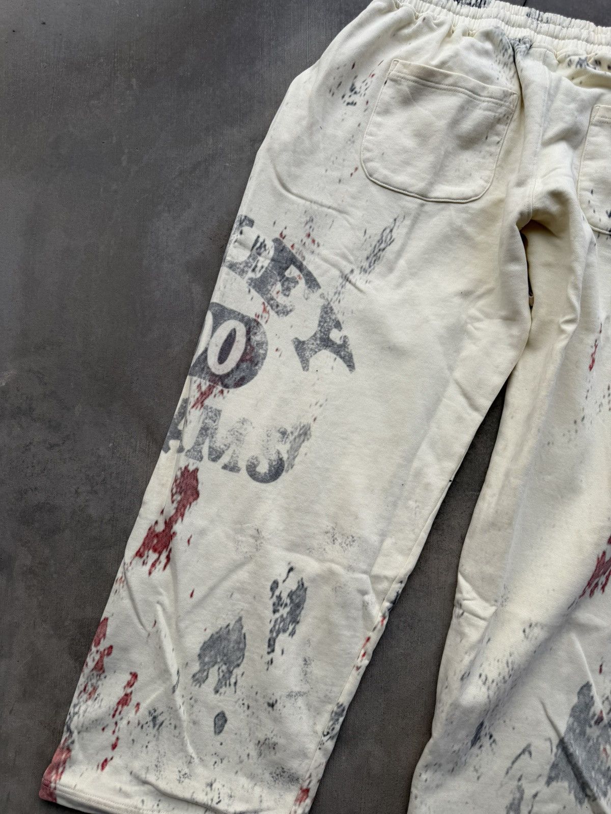 Vale Vale Forever Picasso Sweatpants NWT Size Large Size US 34 / EU 50 - 6 Thumbnail