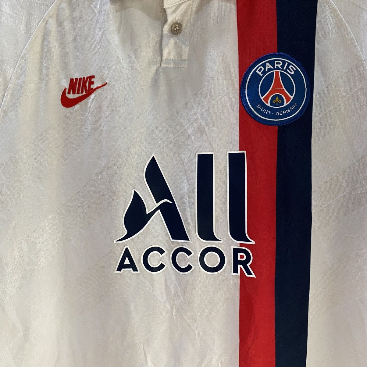 Nike NIKE PSG 2019/20 Third Soccer Jersey Shirt Size US L / EU 52-54 / 3 - 5 Thumbnail