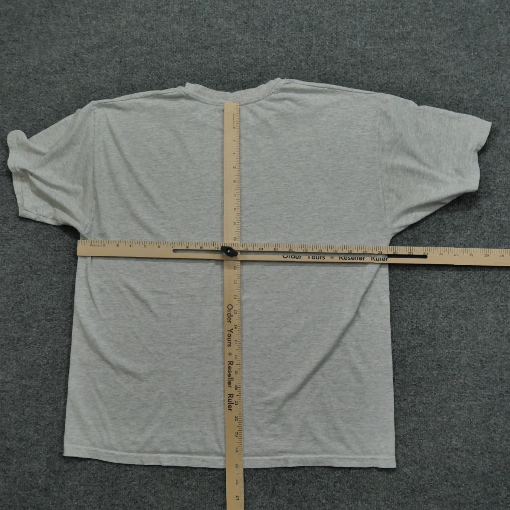 Vintage VINTAGE Family Reunion T Shirt Adult Large Gray History United States 2001 Y2K Men L Cotton Short Sleeve Crew Neck Graphic 5/10 7/10 Size US L / EU 52-54 / 3 - 7 Thumbnail