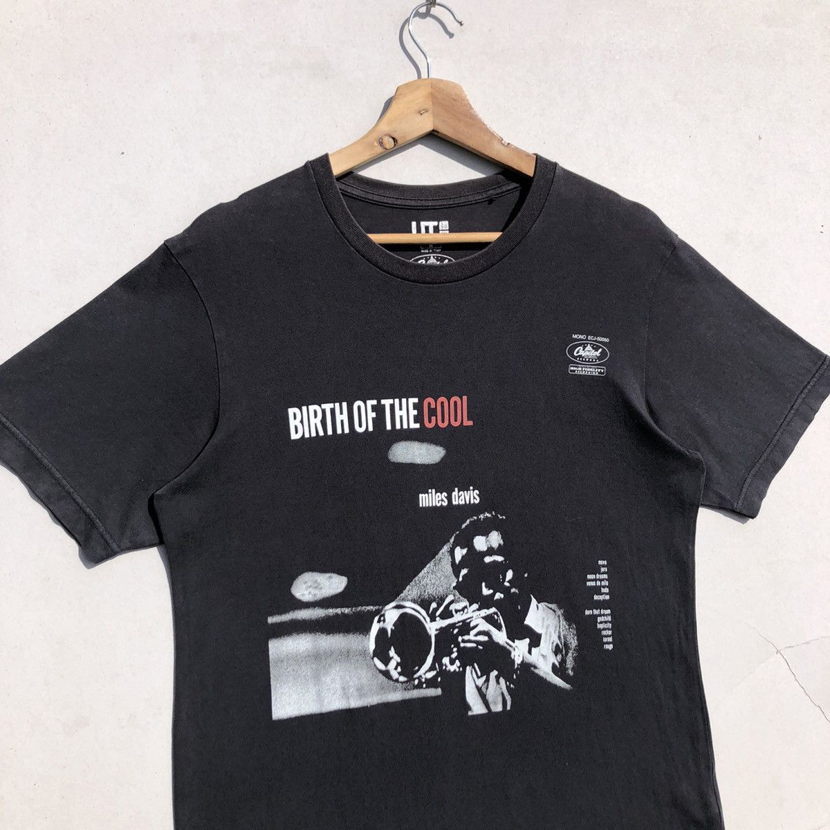 Vintage 🔥Accept Binding Offer🔥 Miles Davis Size US S / EU 44-46 / 1 - 3 Thumbnail