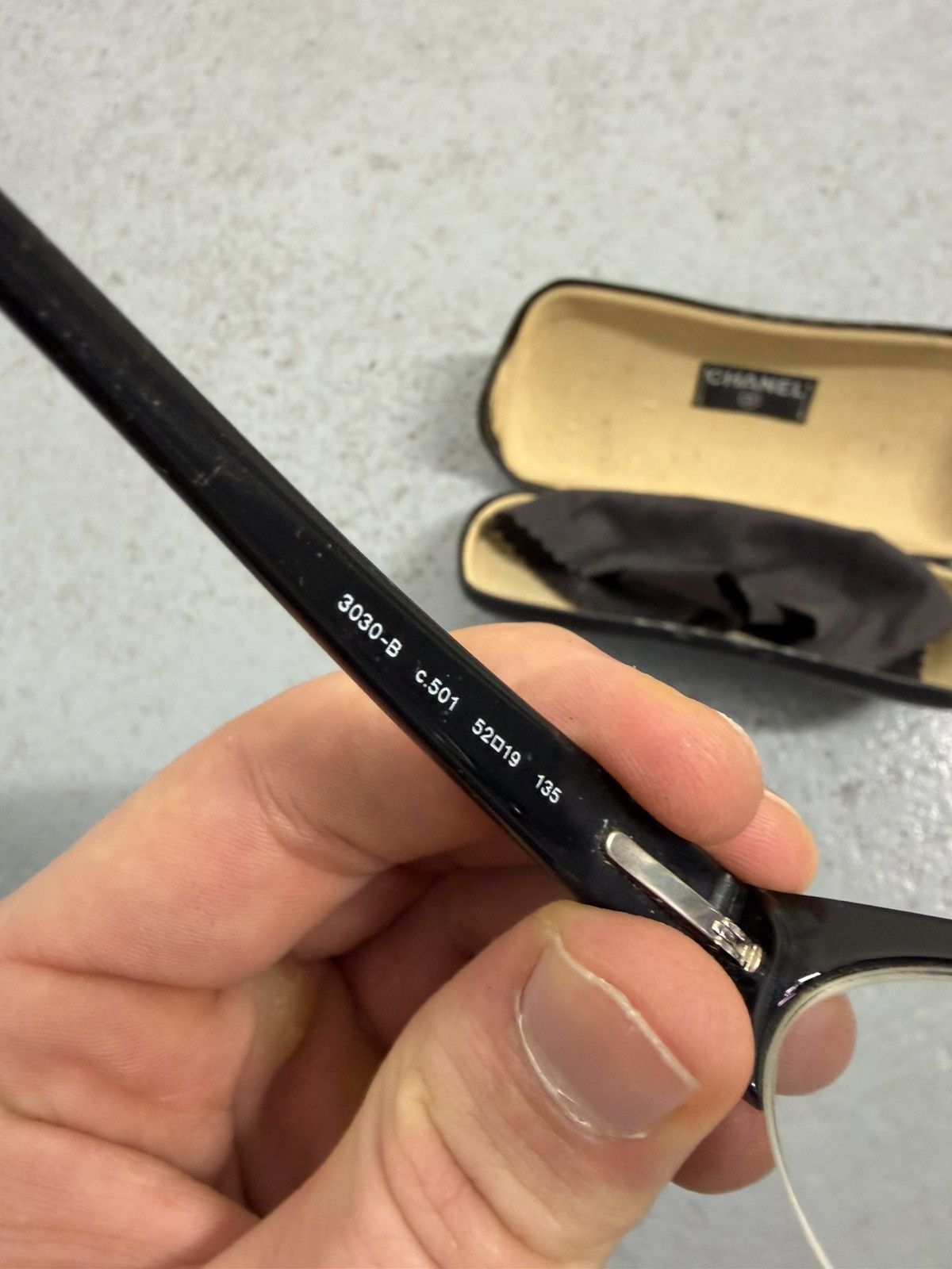 Chanel Vintage Chanel Sunglasses With Case Size ONE SIZE - 9 Thumbnail