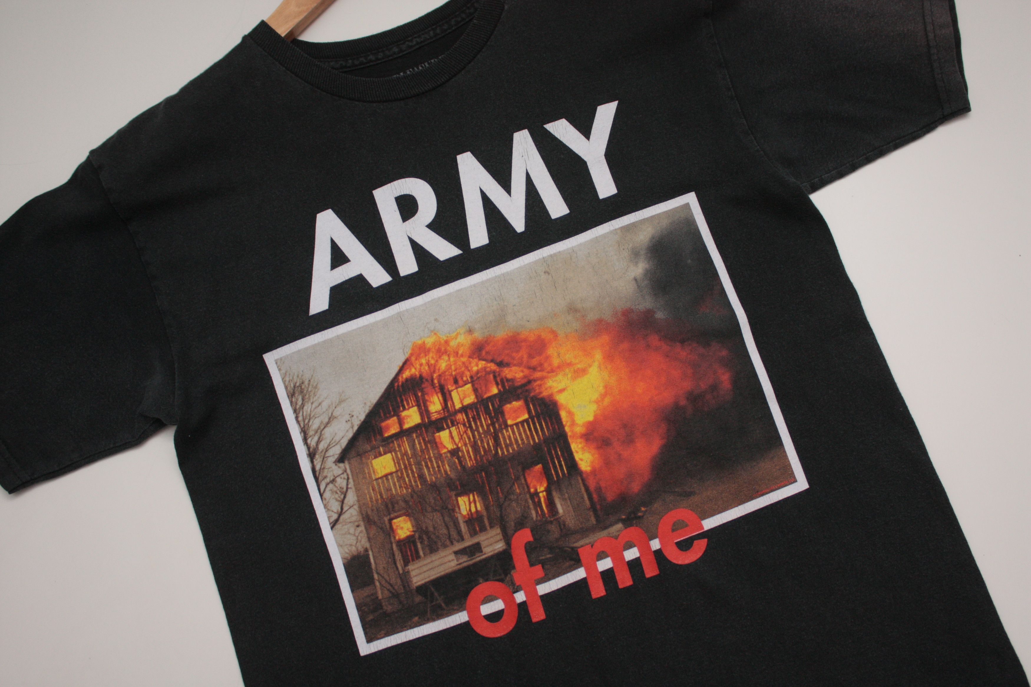 Pleasures Pleasures "Army Of Me" Burning House Black T-Shirt Small Size US S / EU 44-46 / 1 - 3 Thumbnail