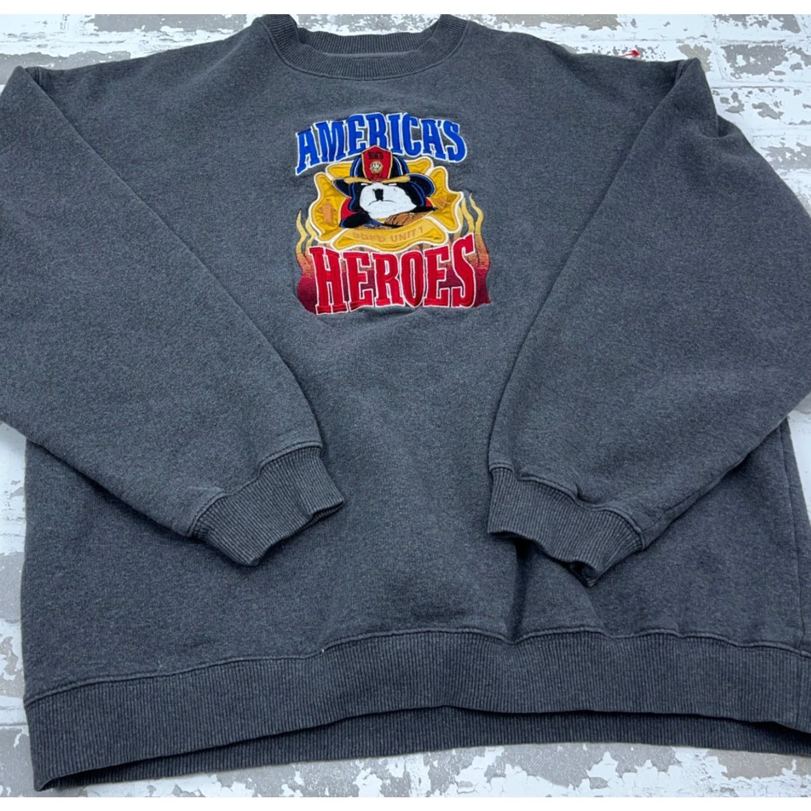 Big Dogs VINTAGE Big Dogs Sweatshirt Men L Gray Crew Neck Pullover Embroidered Logo 90s Classic Grunge USA Mens Size US L / EU 52-54 / 3 - 3 Thumbnail