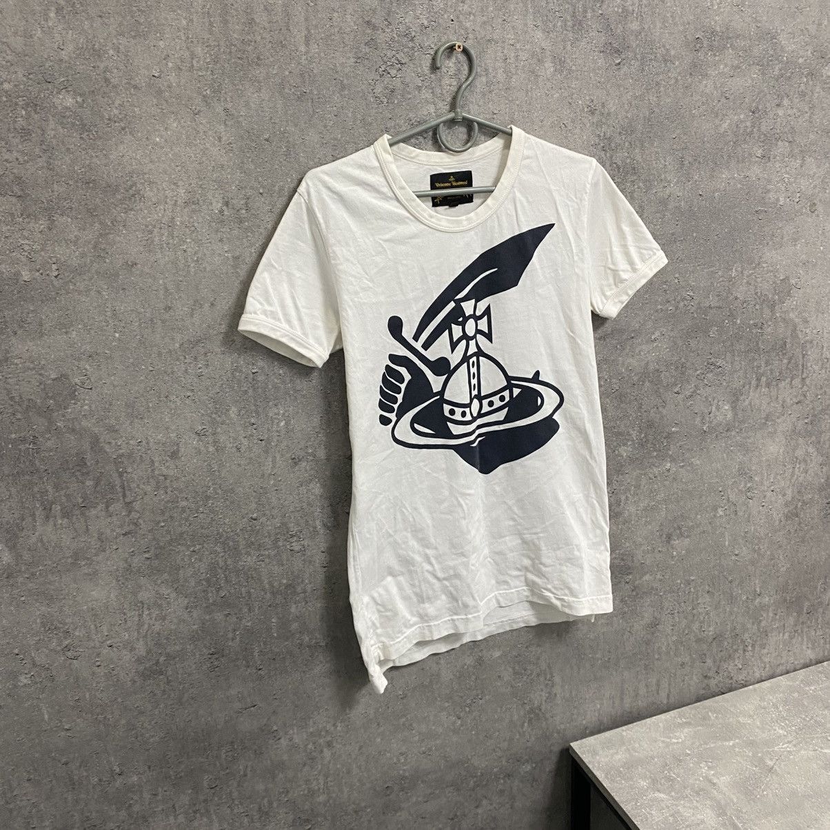 Vivienne Westwood Vivienne Westwood T-shirt Big Logo Size US S / EU 44-46 / 1 - 3 Thumbnail
