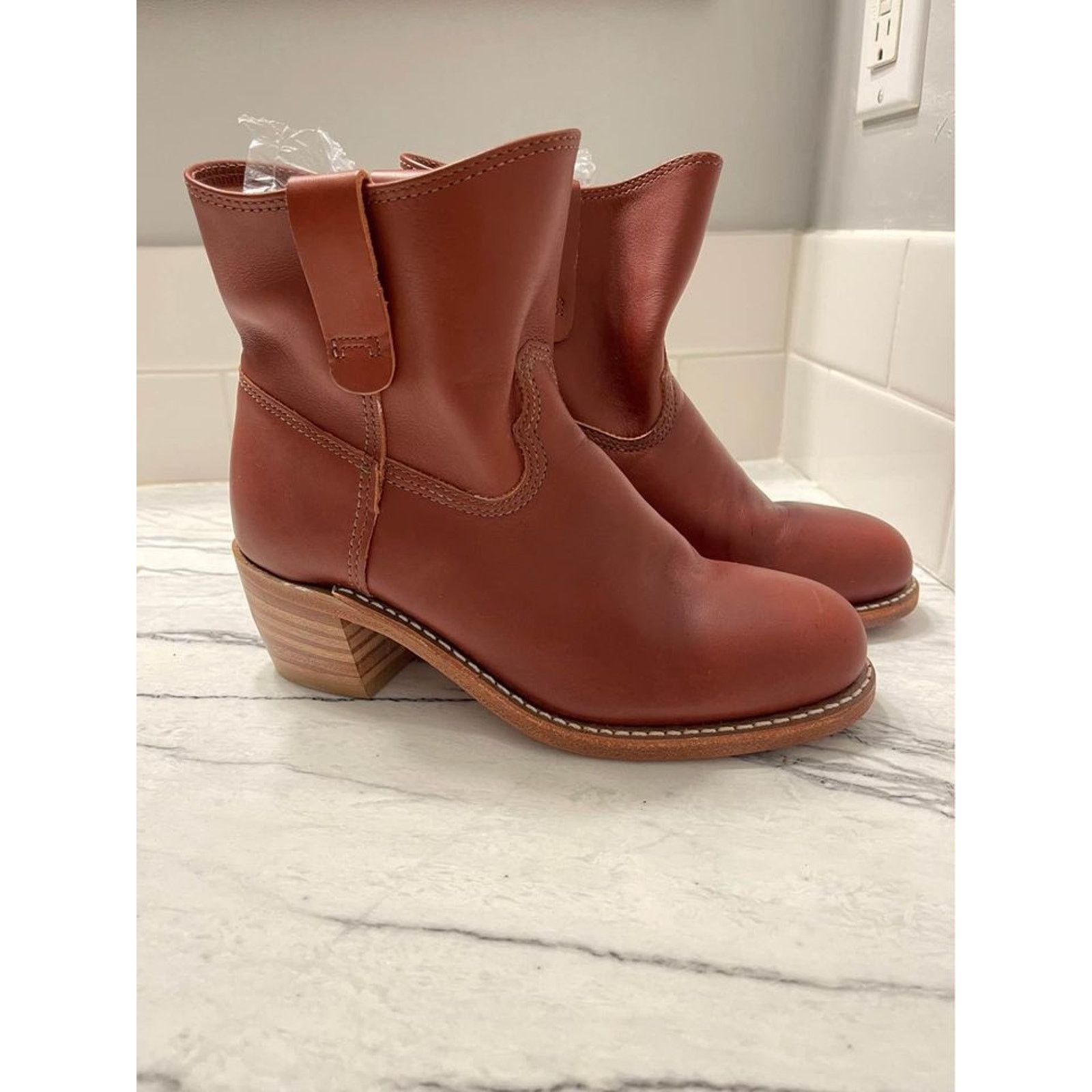 Red outlet Wing Inez Boots