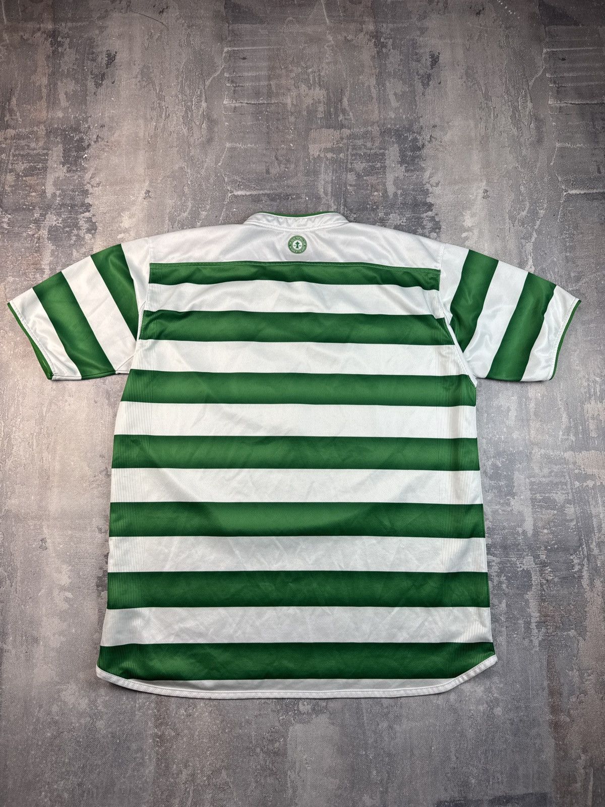Umbro Celtic 2003/04 Home Football Shirt Soccer Jersey Umbro XL Size US XL / EU 56 / 4 - 8 Thumbnail