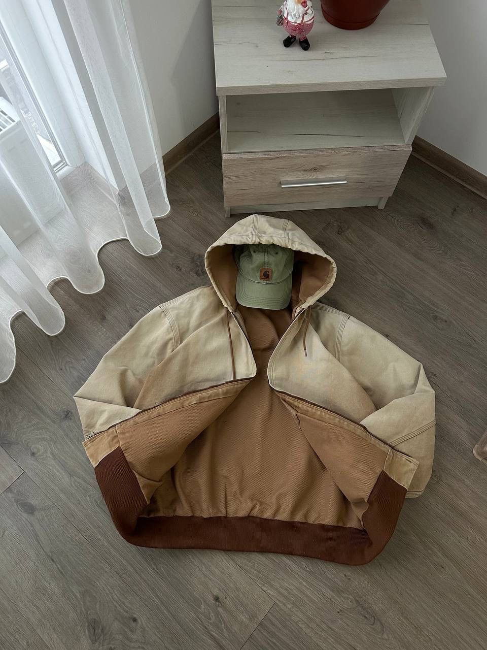 Carhartt × Carhartt Wip × Vintage Vintage Carhartt Active Detroit Denim Beige Faded Jacket Size L / US 10 / IT 46 - 11 Thumbnail