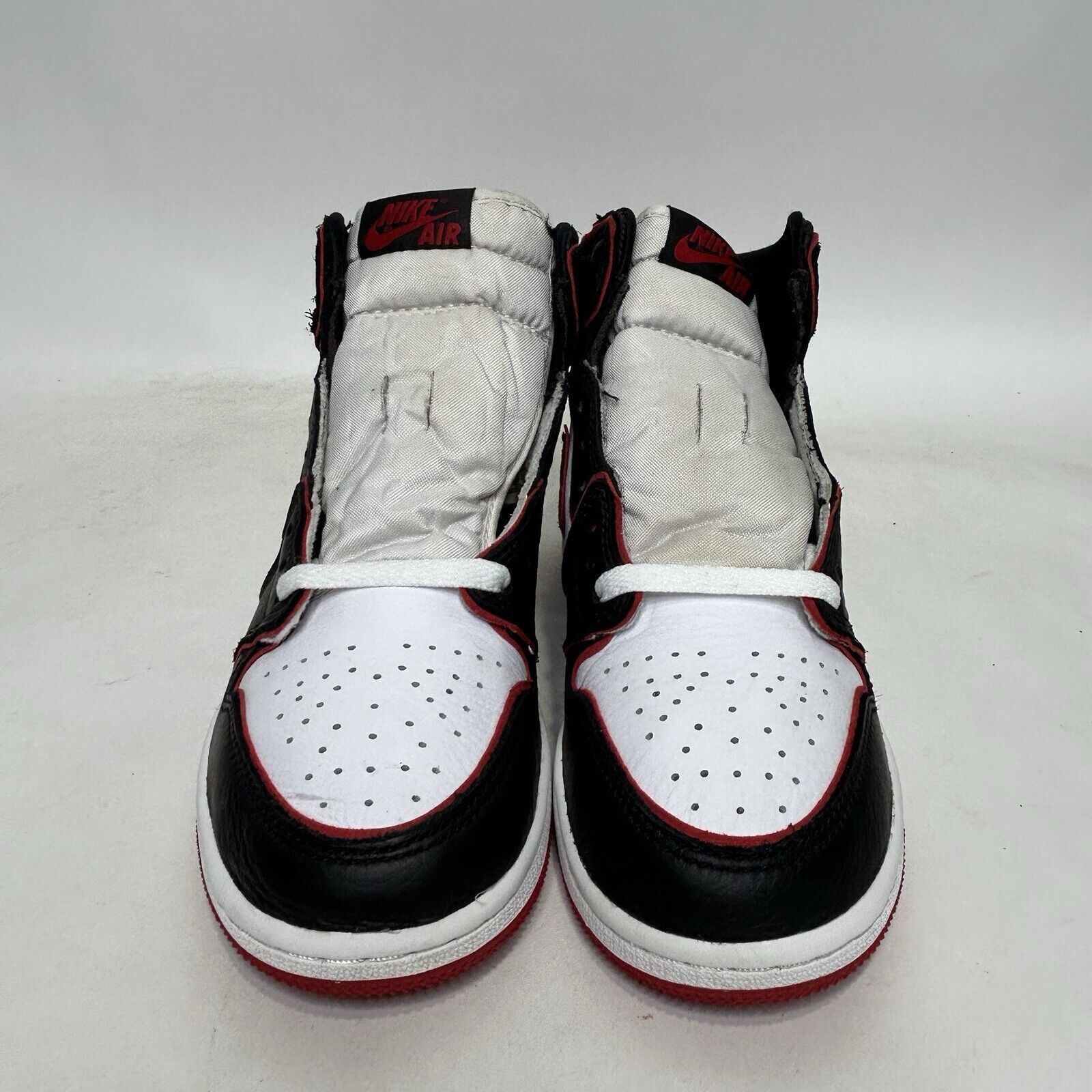 Nike Nike Shoes Air Jordan 1 Retro High OG BG “Bloodline” 2024 Size US 6.5 / IT 36.5 - 2 Thumbnail