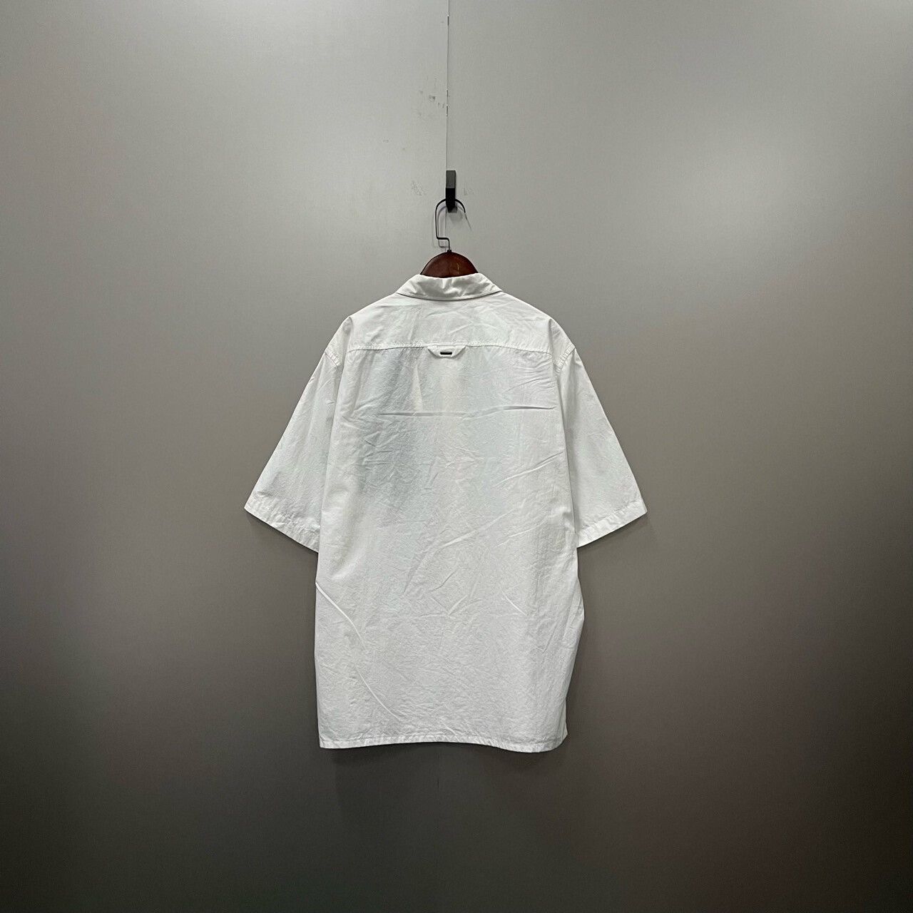 Louis Vuitton Louis Vuitton Short Sleeve Logo Shirt Size US S / EU 44-46 / 1 - 2 Thumbnail