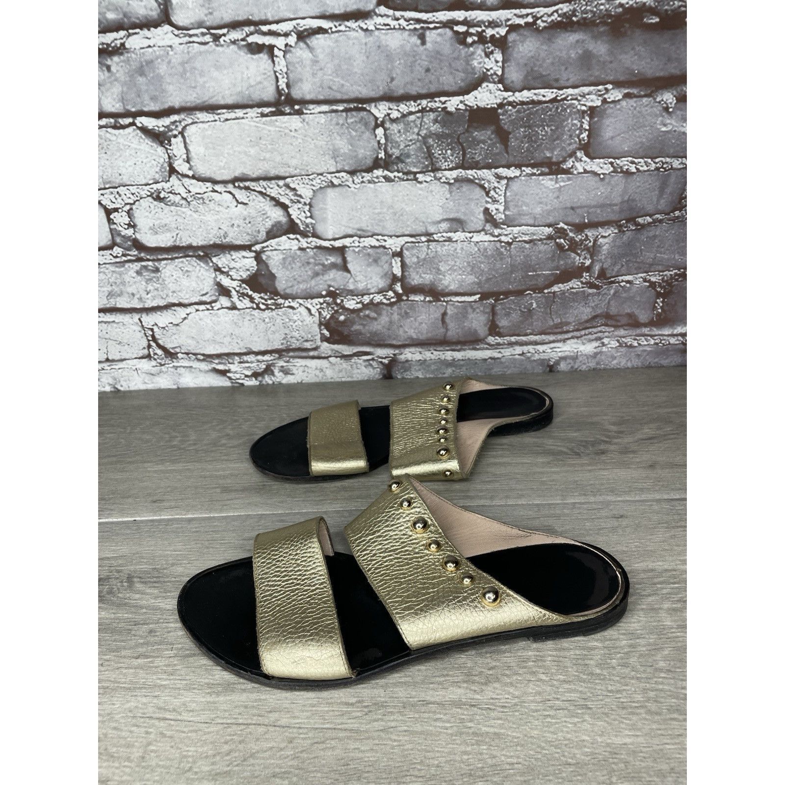 Lanvin Lanvin Gold Leather Straps Flats Slides Studded Sandals Wome Size US 8.5 / IT 38.5 - 1 Thumbnail