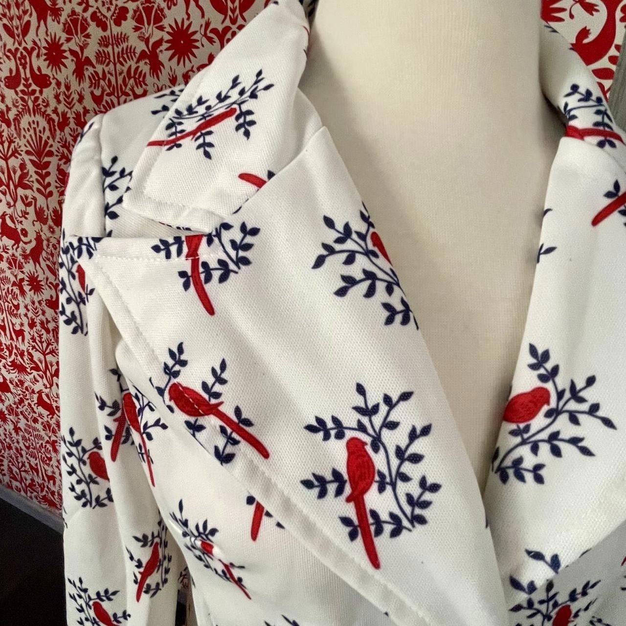 Designer Chic Bird Print Blazer with Gold Buttons Size S / US 4 / IT 40 - 1 Thumbnail