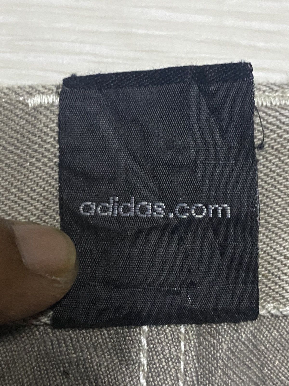 Adidas Adidas beidge Grunge Distressed Baggy Jeans Size US 33 - 16 Thumbnail