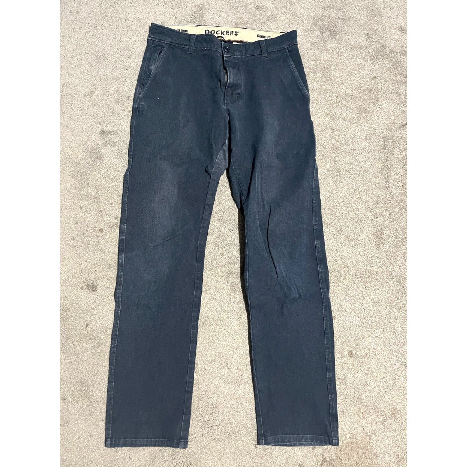 Dockers DOCKERS Mens Chino Straight Pants 30x32 Blue Dockers Signature Khaki 5-Pocket Design Flat Front Mid Rise Button Zip Casual Workwear Pants Mens Size US 30 / EU 46 - 2 Thumbnail