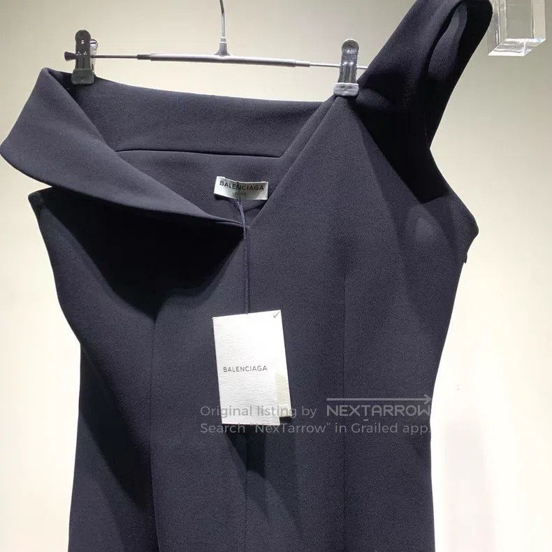 Balenciaga Balenciaga Off-shoulder design dress Size XS / US 0-2 / IT 36-38 - 3 Thumbnail
