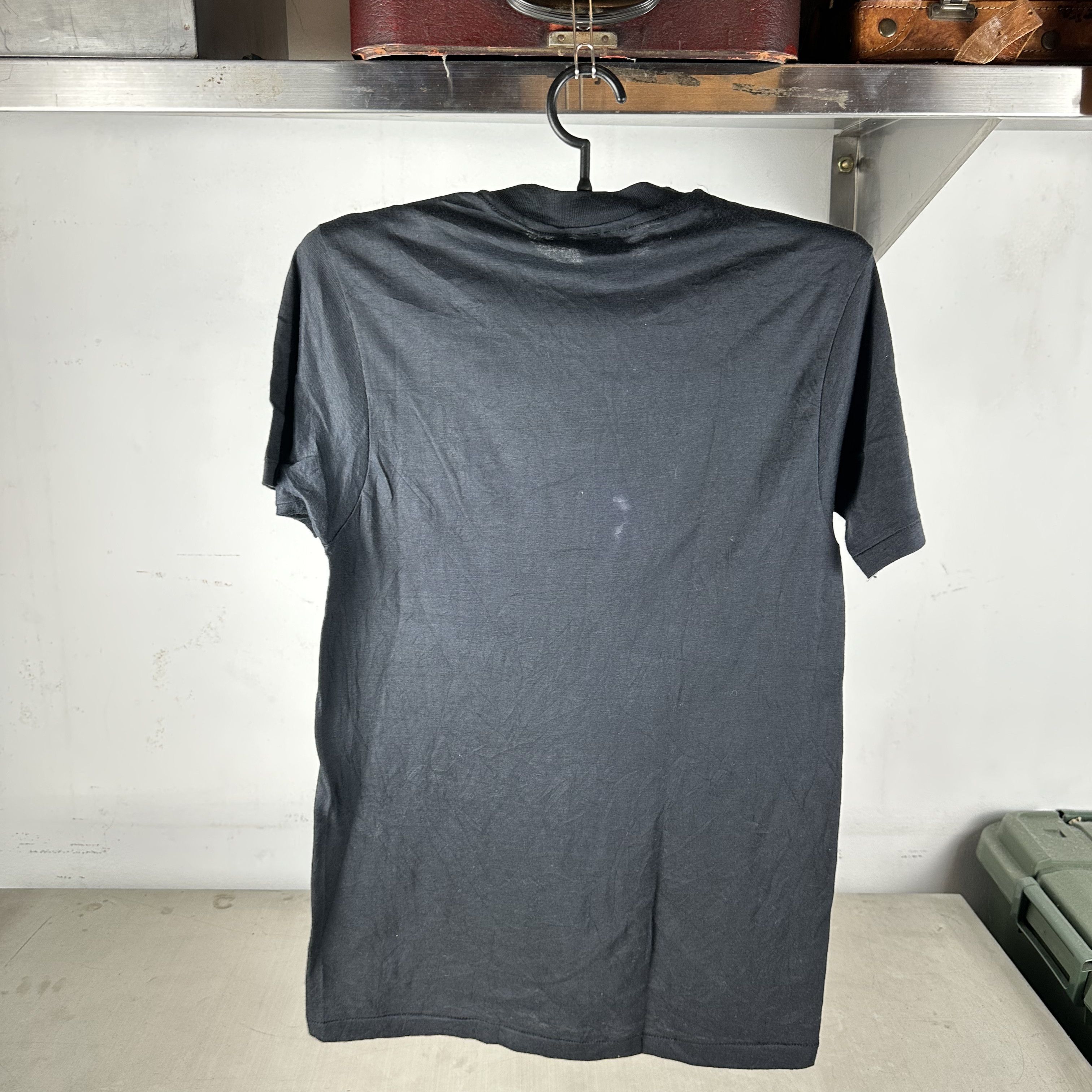 Vintage Vintage 80s Beyond Therapy Christopher Durang Play T-shirt Size US S / EU 44-46 / 1 - 6 Thumbnail
