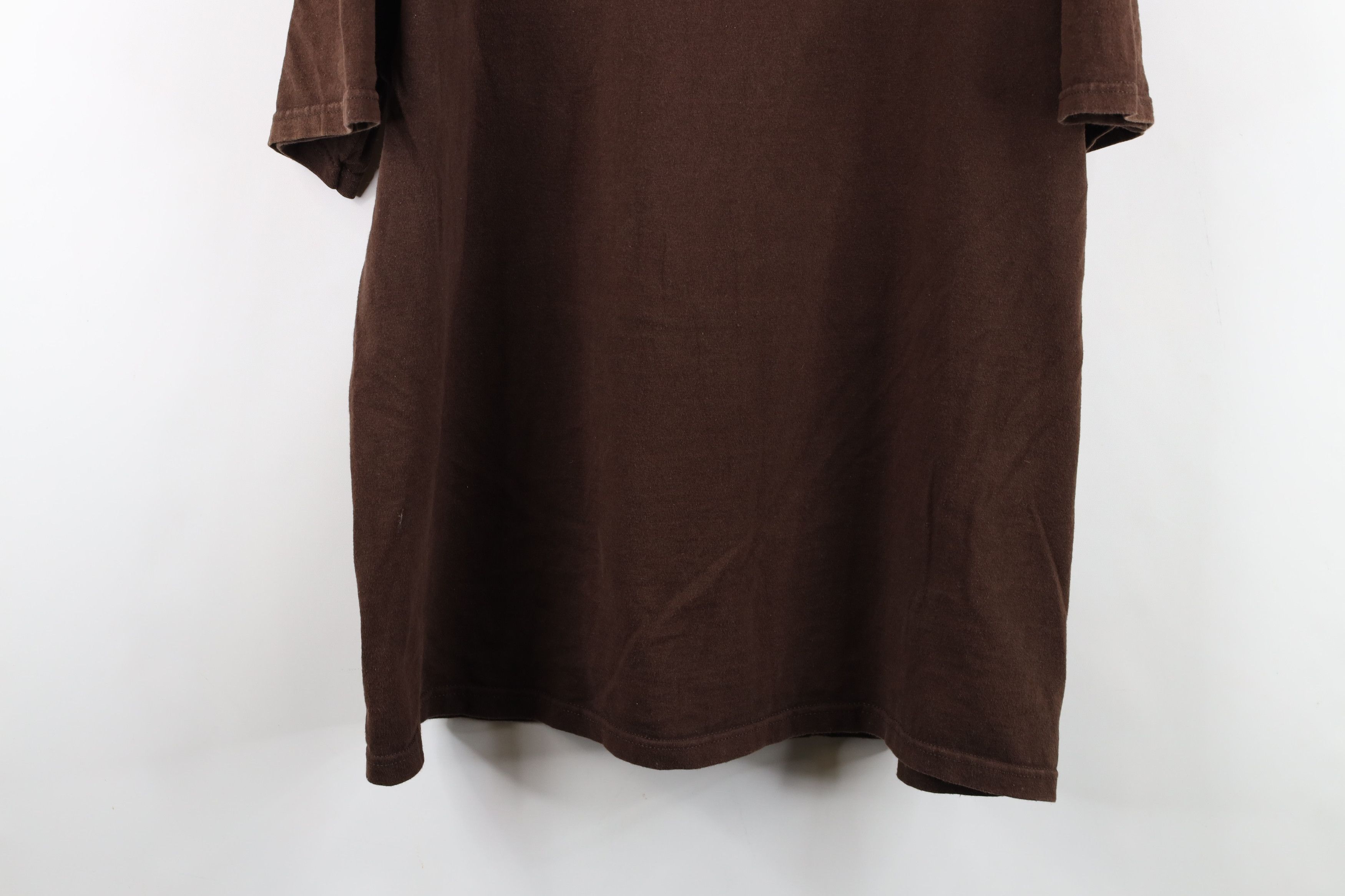 Vintage Vintage Y2K Streetwear Blank Short Sleeve T-Shirt Brown Size US L / EU 52-54 / 3 - 12 Thumbnail