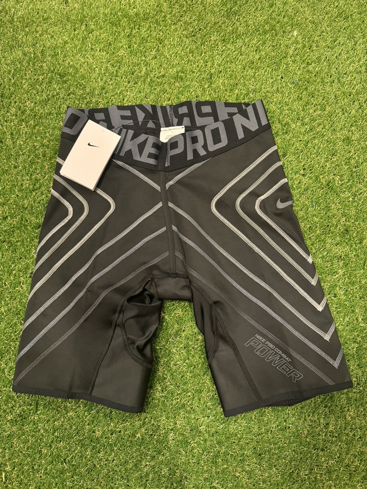 Nike Nike Pro Combat Hyperstrong Power Compression Shorts Size US 32 / EU 48 - 1 Thumbnail