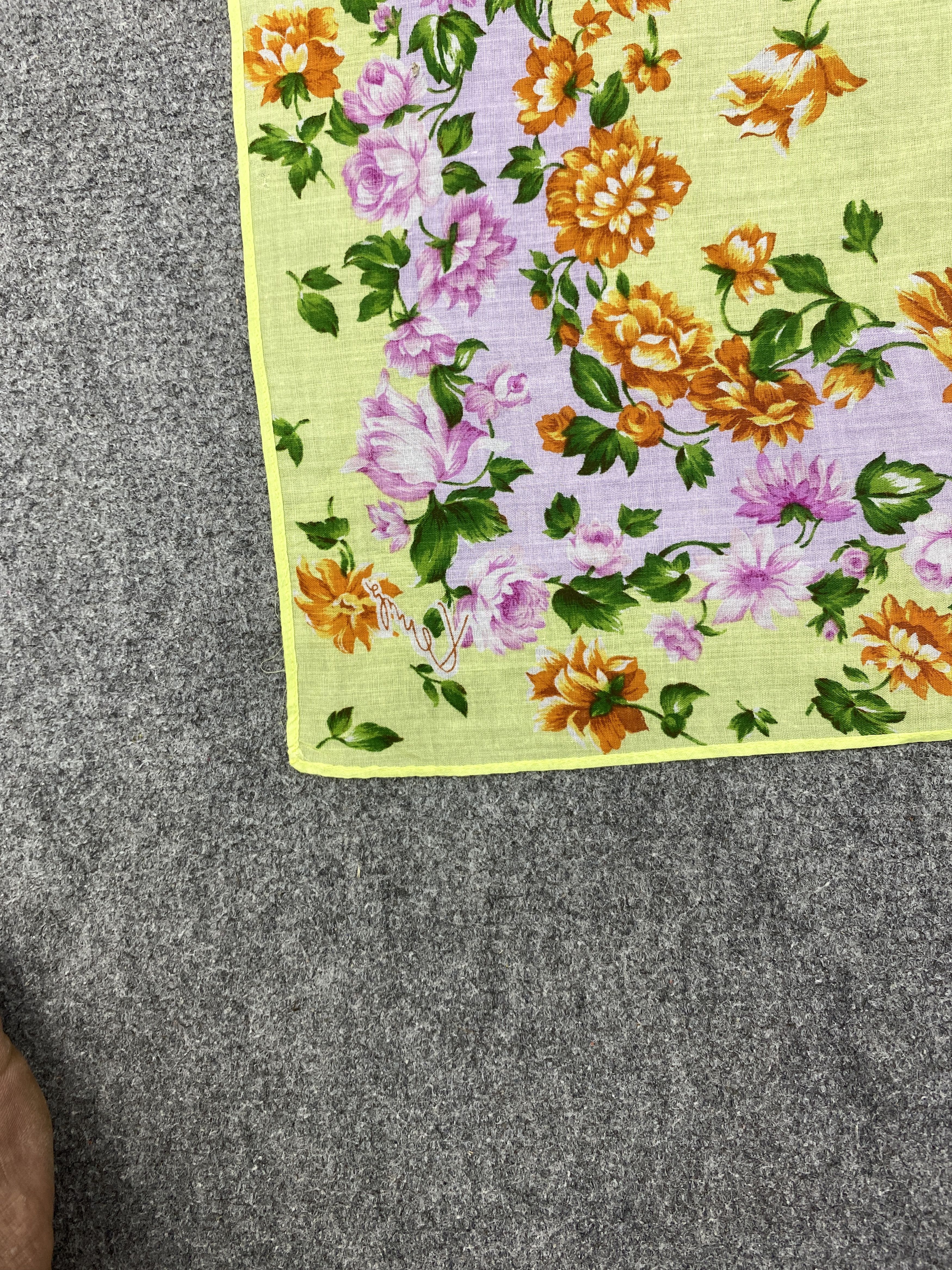 Kenzo Vintage Kenzo Handkerchief / Neckerchief HKC0976 Size ONE SIZE - 7 Thumbnail