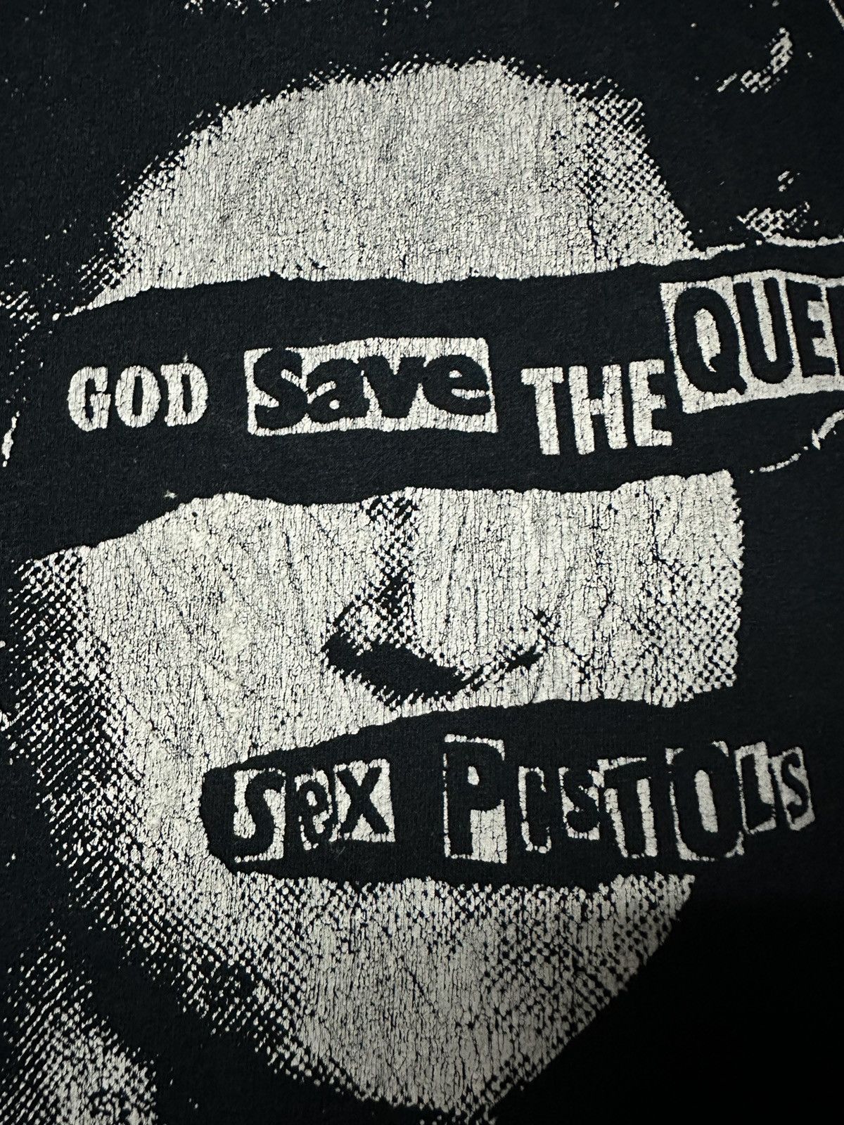 Band Tees × Vintage Vintage Sex Pistols Punk Queen Sun Faded Tee Size US S / EU 44-46 / 1 - 3 Thumbnail