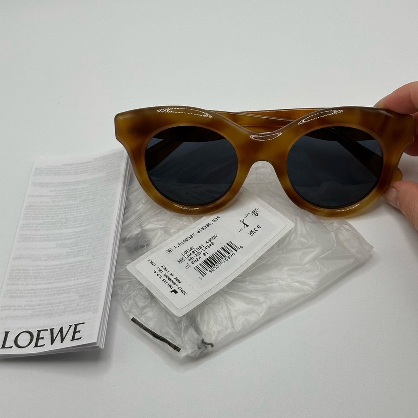 Loewe Loewe Curvy Sunglasses LW40126I 53V Havana Dark Blue Women Size ONE SIZE - 9 Thumbnail