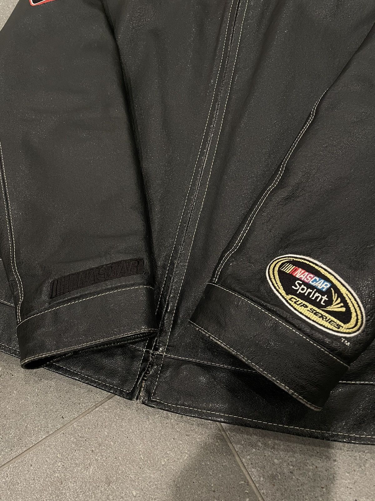 NASCAR Dale Earnhardt jr. leather jacket. Size US M / EU 48-50 / 2 - 4 Thumbnail