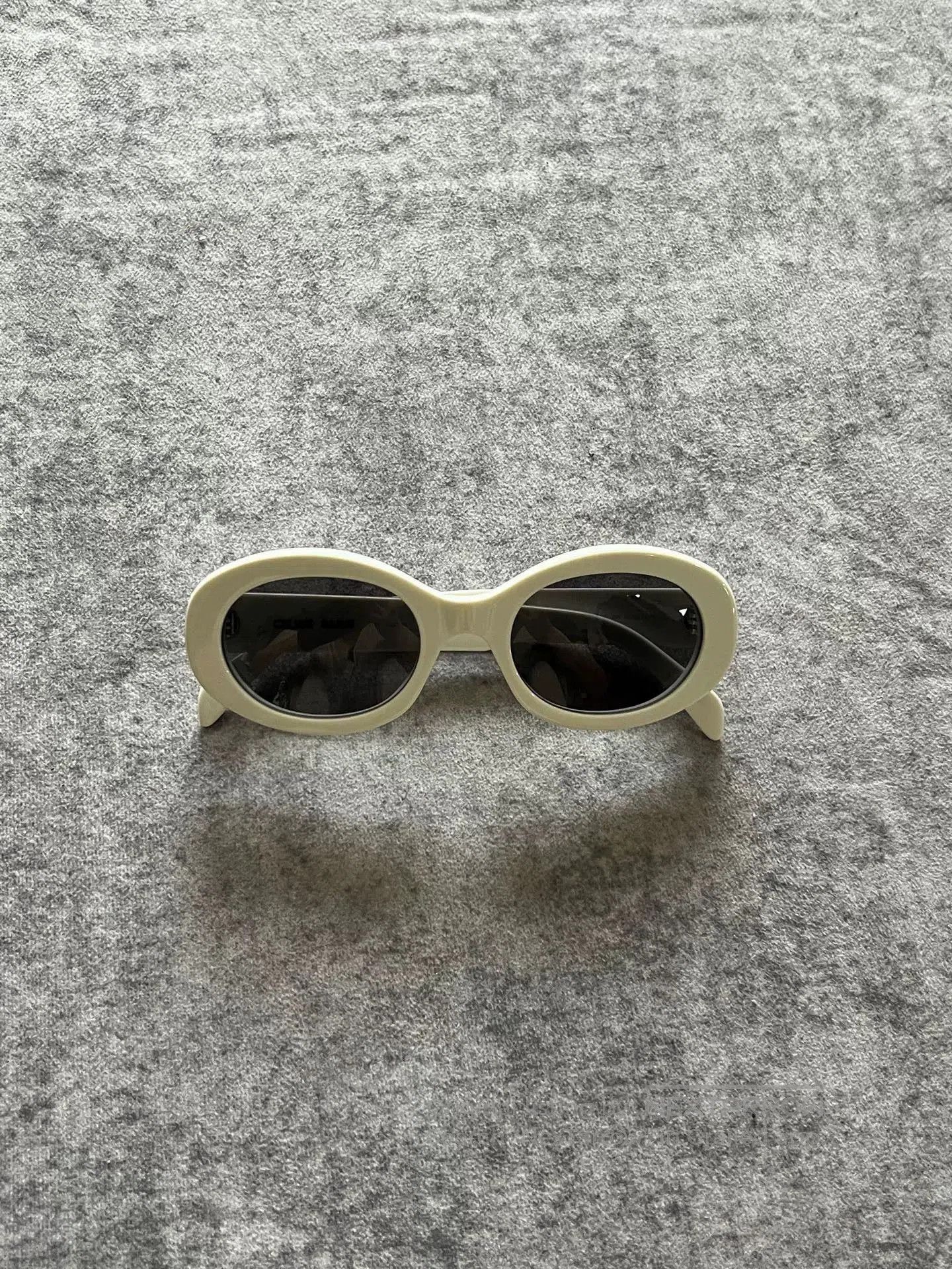 Celine Celine Arc de Triomphe Cat Eye Sunglasses. Size ONE SIZE - 1 Thumbnail