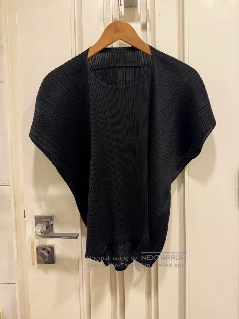 Issey Miyake Issey Miyake Black Short Sleeve Size L / US 10 / IT 46 - 1 Thumbnail