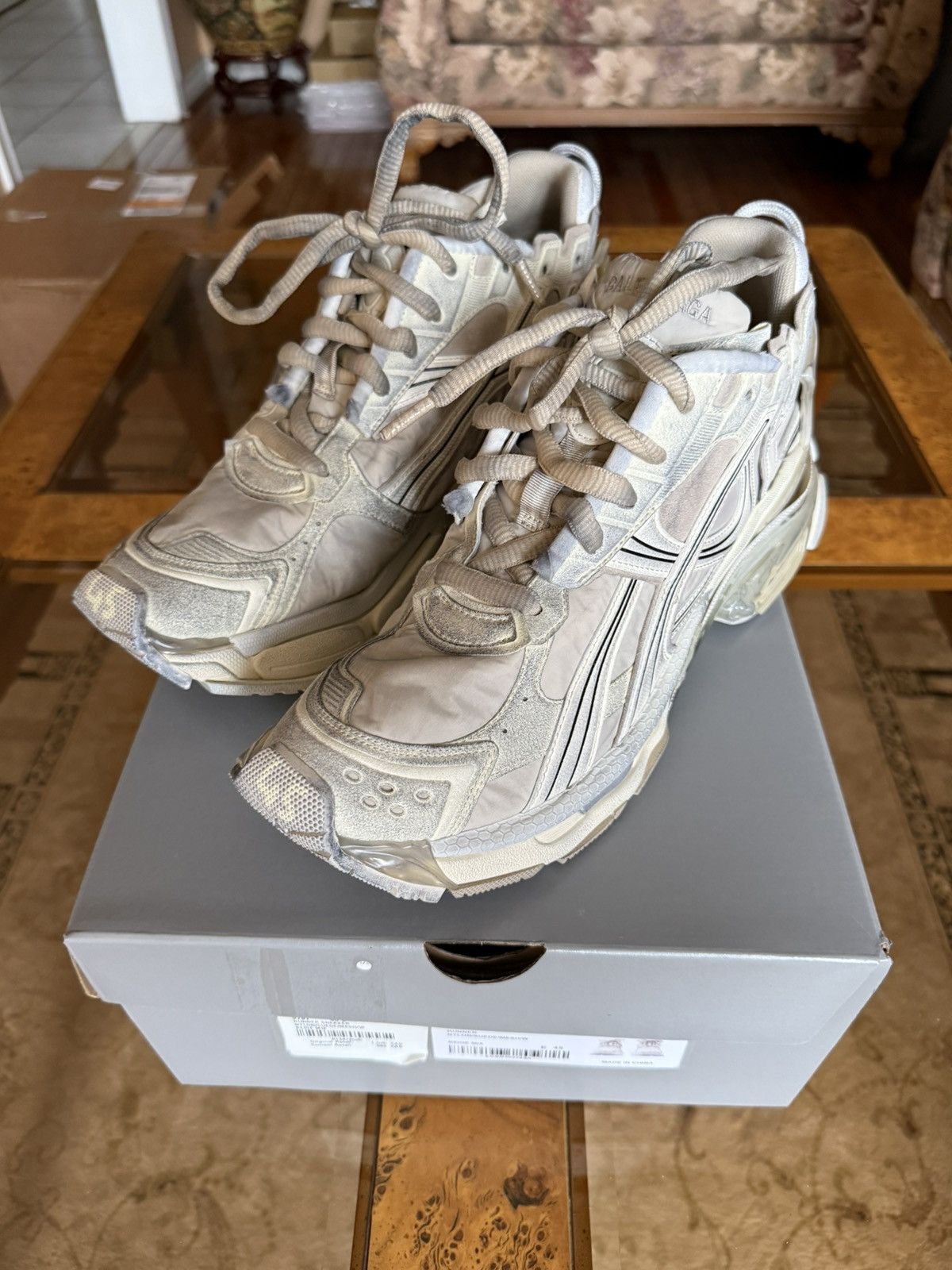 Balenciaga Balenciaga Runner Beige Size US 12 / EU 45 - 2 Thumbnail