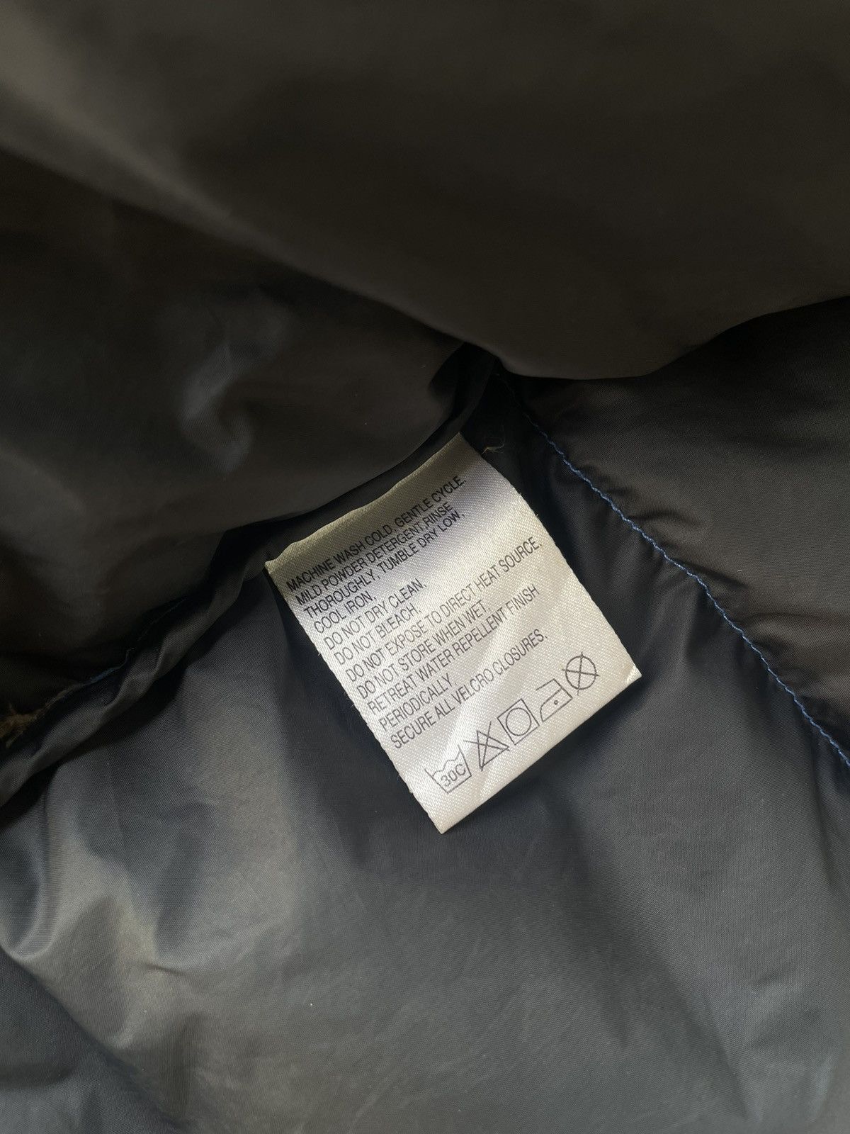 The North Face × Vintage The NorthFace 700 Blue Nuptse Vintage Puffer Jacket Size US M / EU 48-50 / 2 - 15 Thumbnail