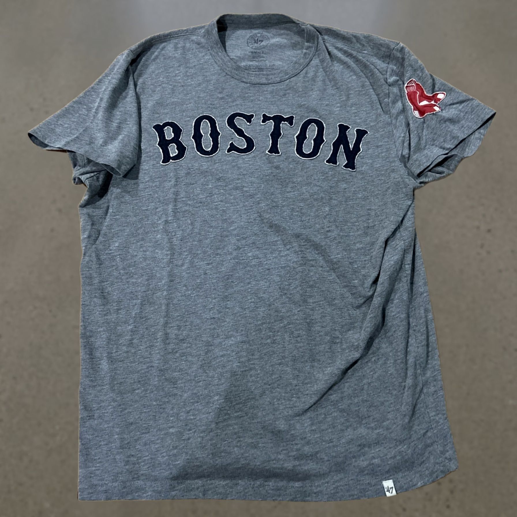 47 FORTY SEVEN Brand 47 Womens Small Boston Red Sox Abercrombie style patch T-Shirt Gray Short Sleeve V-Neck 100% Cotton Casual Womens S Size S / US 4 / IT 40 - 1 Thumbnail