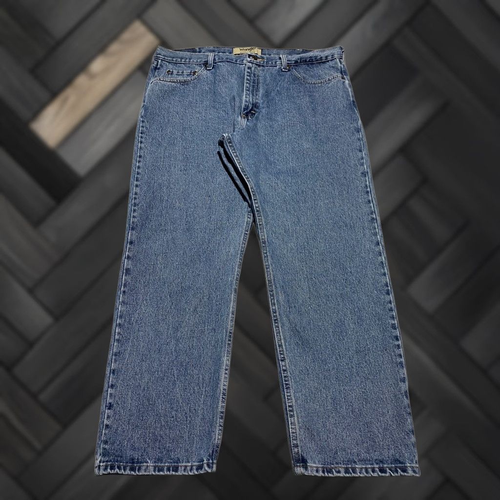 Wrangler Wrangler Authentics Mens Relaxed Fit Straight Leg Jeans 40x29 Blue Denim ZM200VS Size US 40 / EU 56 - 1 Thumbnail