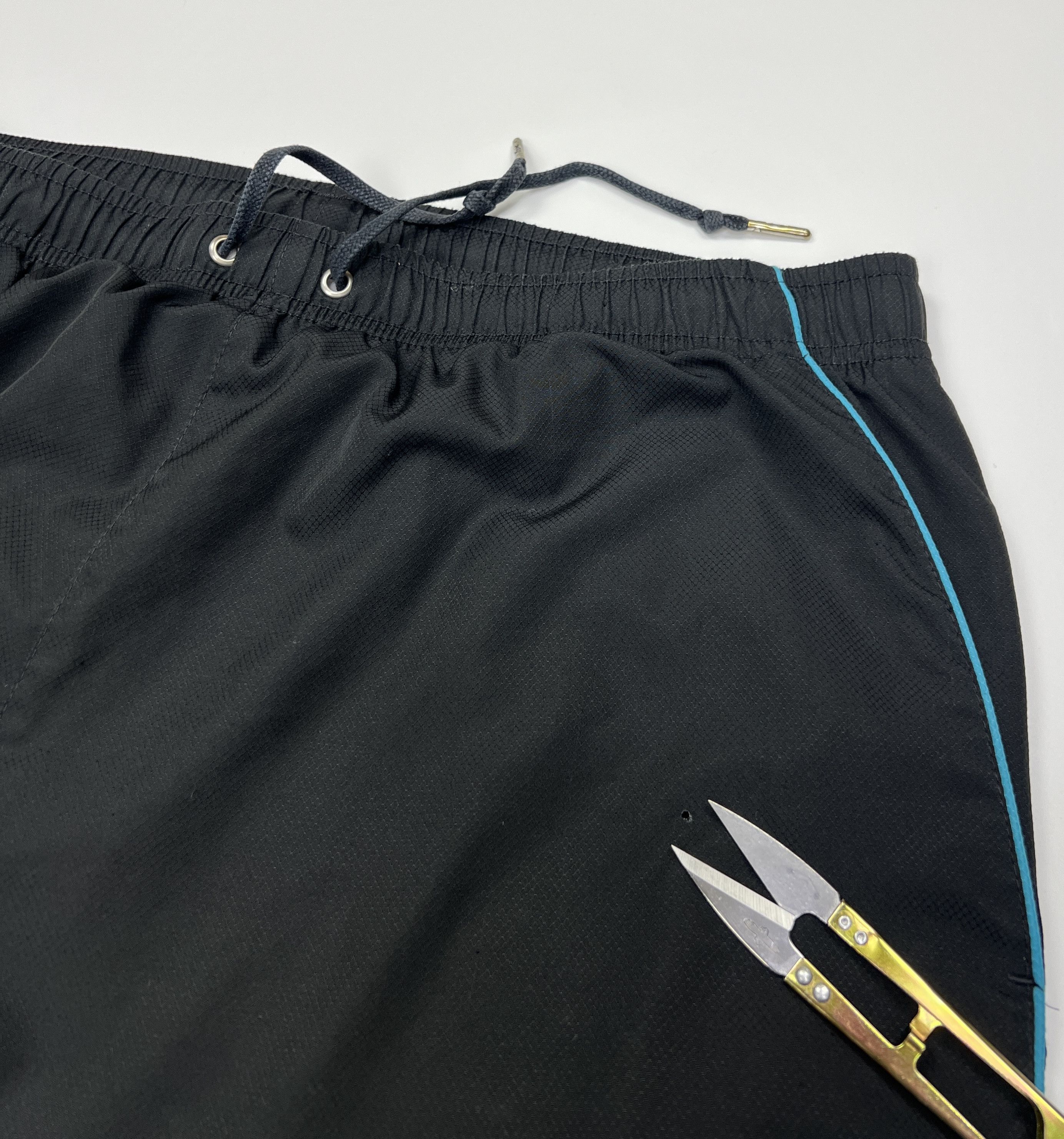 Lacoste Vintage Lacoste Sport Nylon Joggers Striped Pants Small Logo Size US 32 / EU 48 - 10 Thumbnail