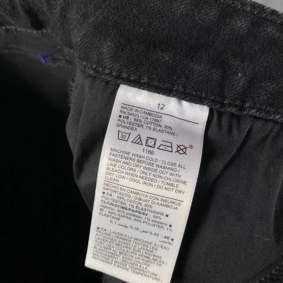 Old Navy Old Navy Jeans Women's Size 12 Super Skinny HIgh Rise Denim Size 34" / US 12 / IT 48 - 9 Thumbnail