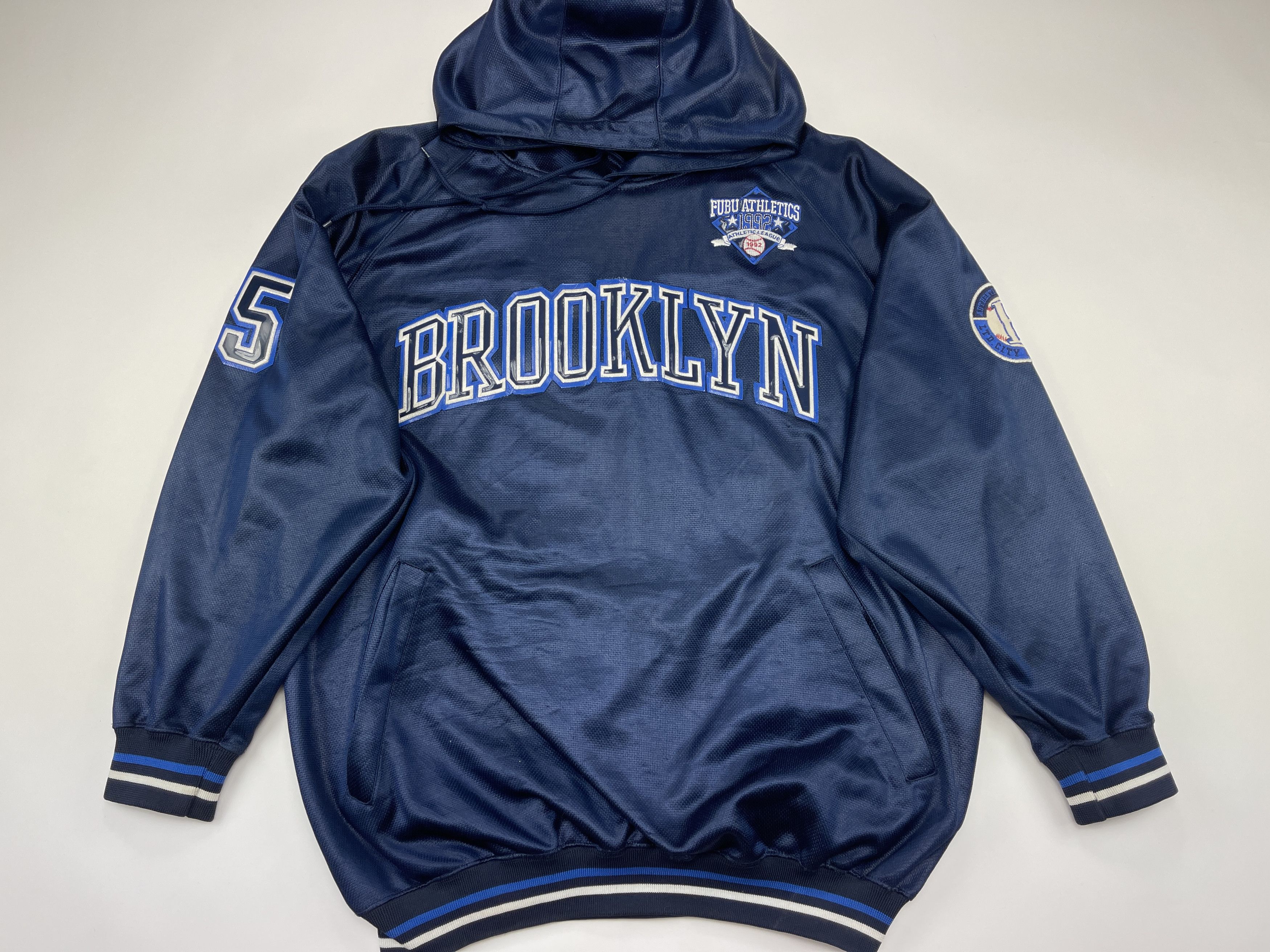 Fubu FUBU hoodie, Brooklyn t-shirt vintage New York City Series L Size US L / EU 52-54 / 3 - 12 Thumbnail