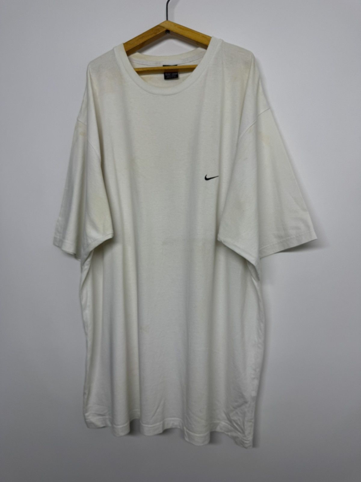Nike Vintage Y2K Nike Small Swoosh Logo T Shirt 00’s Size US XXL / EU 58 / 5 - 1 Thumbnail