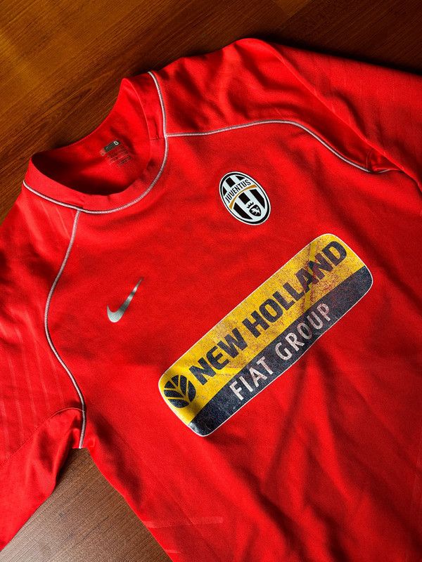 Other Juventus Nike Red 2007/08 Training Football Club Sweatshirt Size US S / EU 44-46 / 1 - 1 Thumbnail