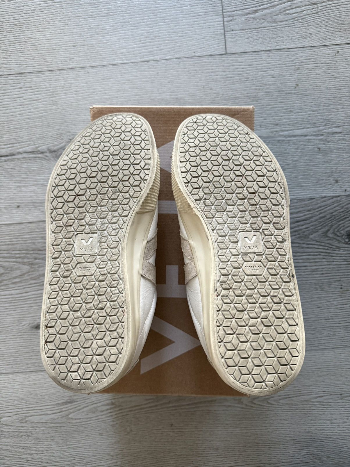 Veja Velcro Veja Sneakers Size US 9 / EU 42 - 6 Thumbnail