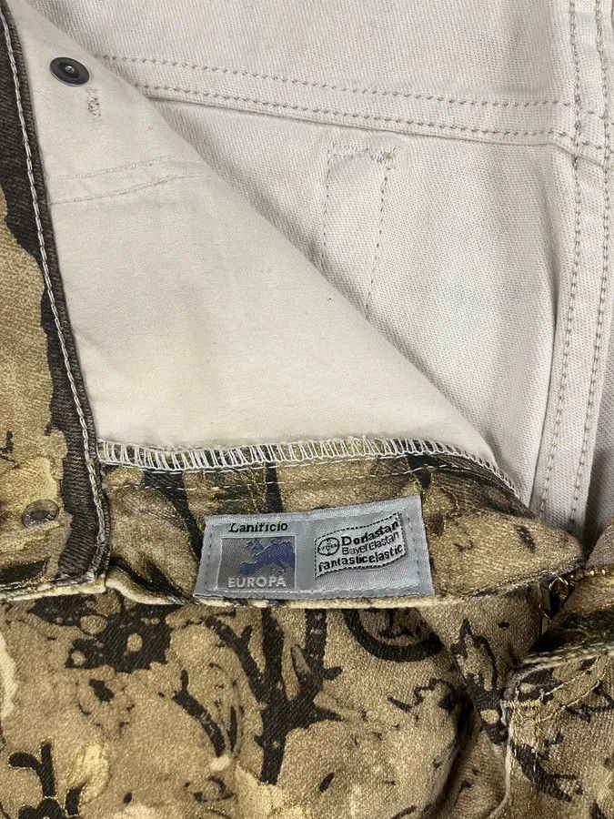 Roberto Cavalli × Vintage FW2002 Roberto Cavalli Flower Nature Forest Relaxed Pants Size US 32 / EU 48 - 11 Thumbnail