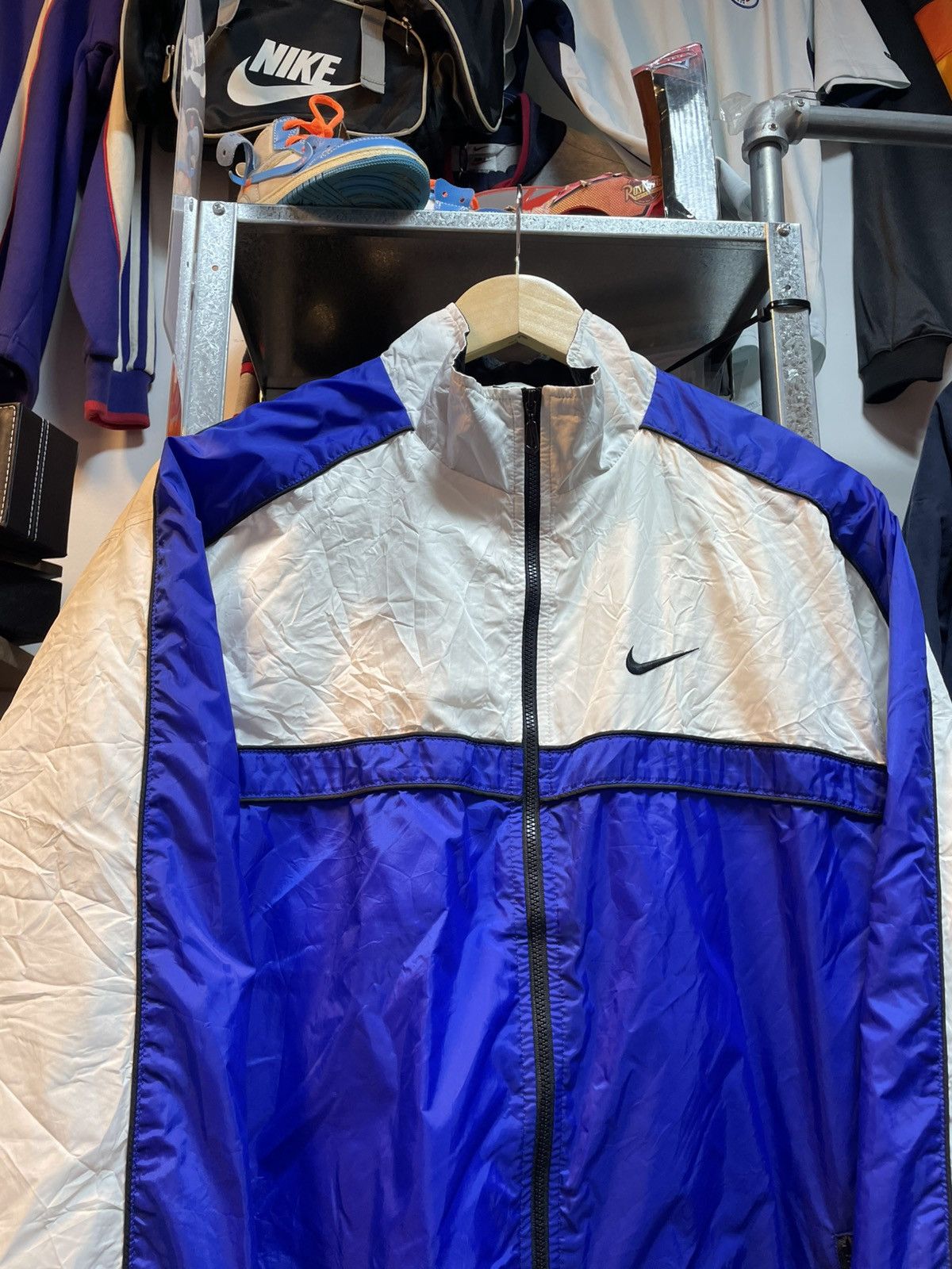 Nike Vintage Nike Spell Out Windbreaker Jacket Size US L / EU 52-54 / 3 - 2 Thumbnail