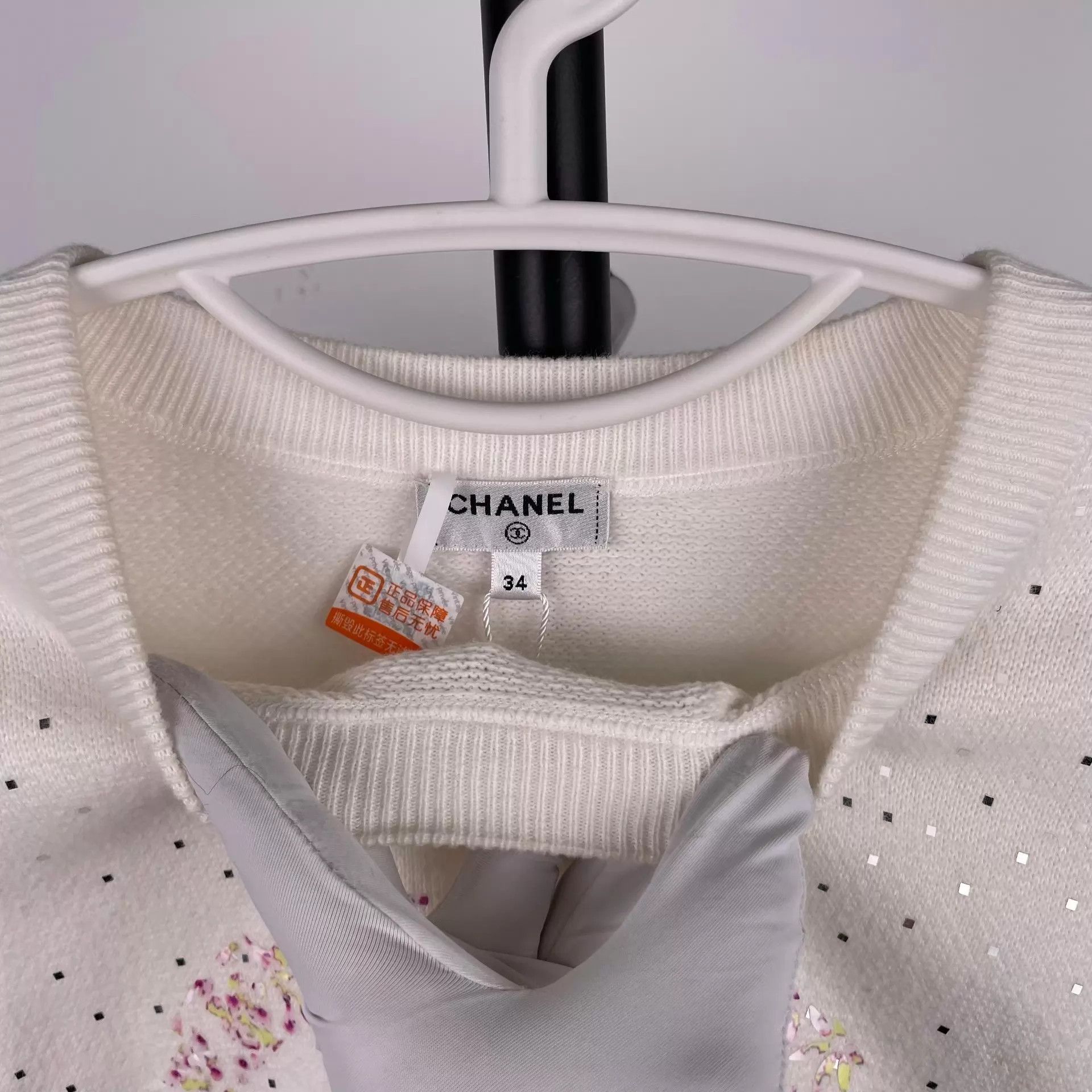 Chanel Chanel Double C Logo Sequin White Sweater Size XS / US 0-2 / IT 36-38 - 9 Thumbnail
