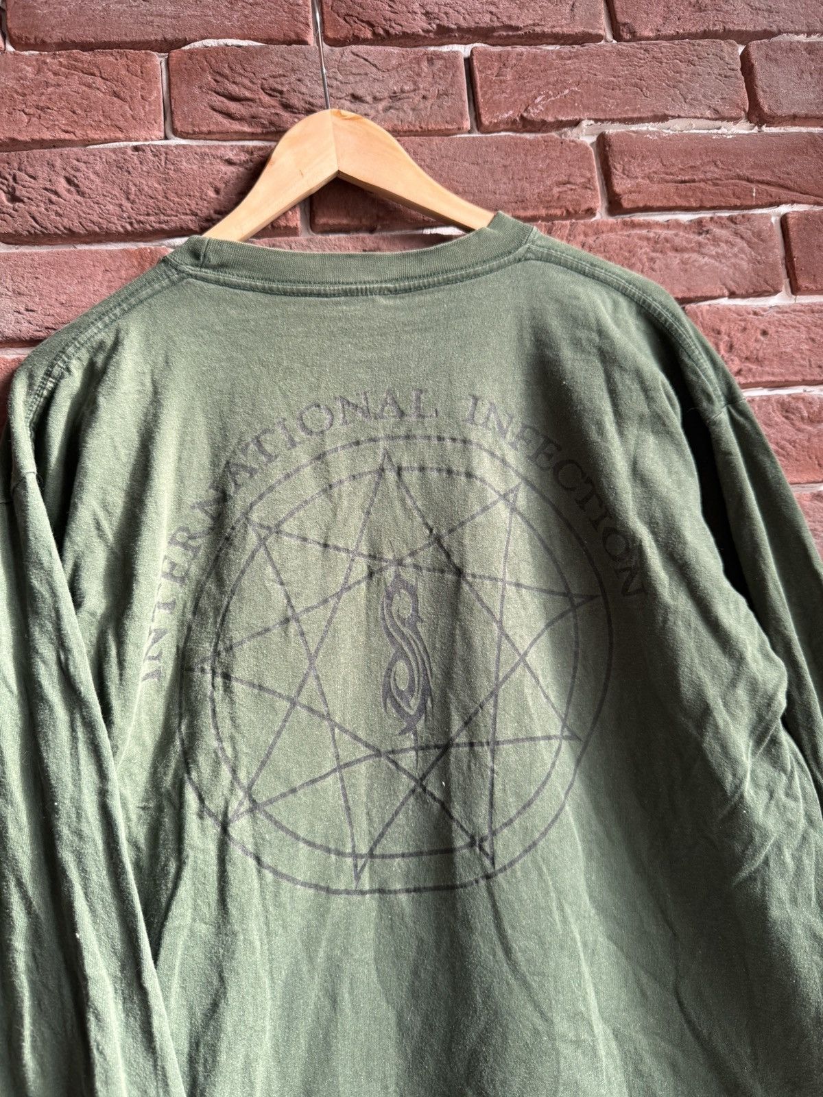 Band Tees 2001 Slipknot Vintage Band Tshirt Rare Print Metal Hype 00s Size US L / EU 52-54 / 3 - 11 Thumbnail