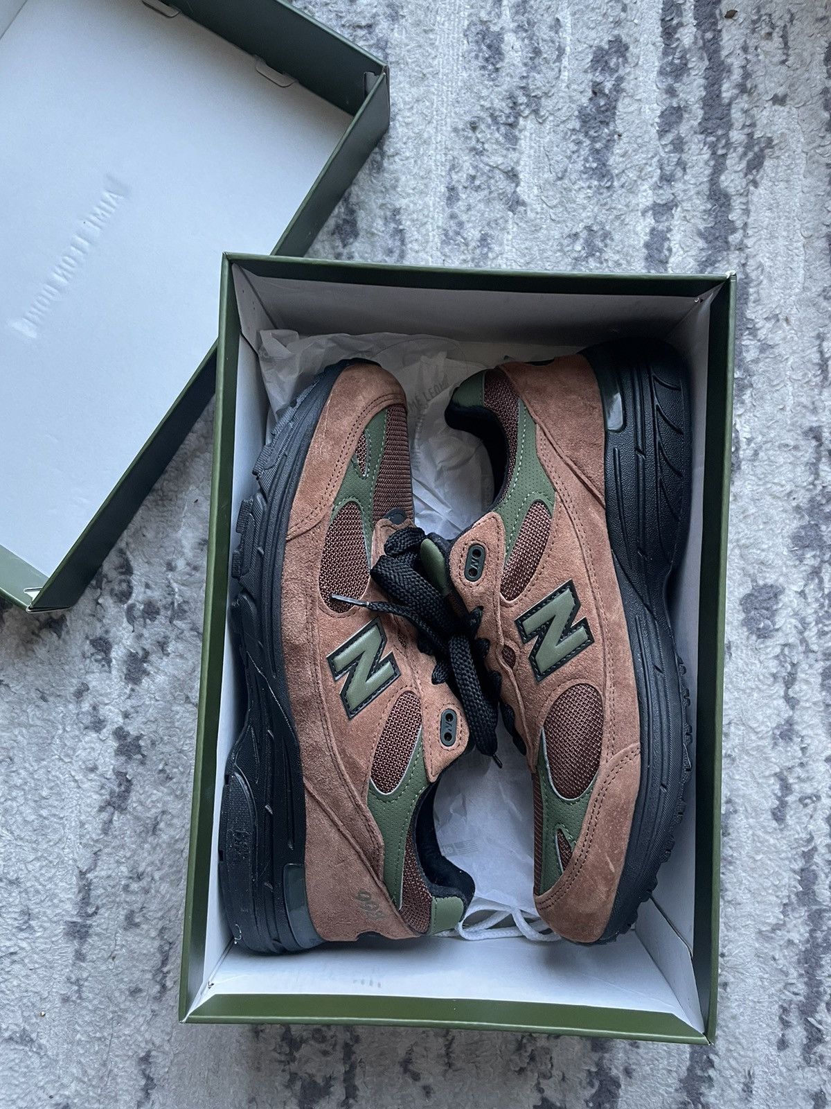 image of 993 X Aime Leon Dore - Beef & Broccoli Shoes in Brown, Men's (Size 10)