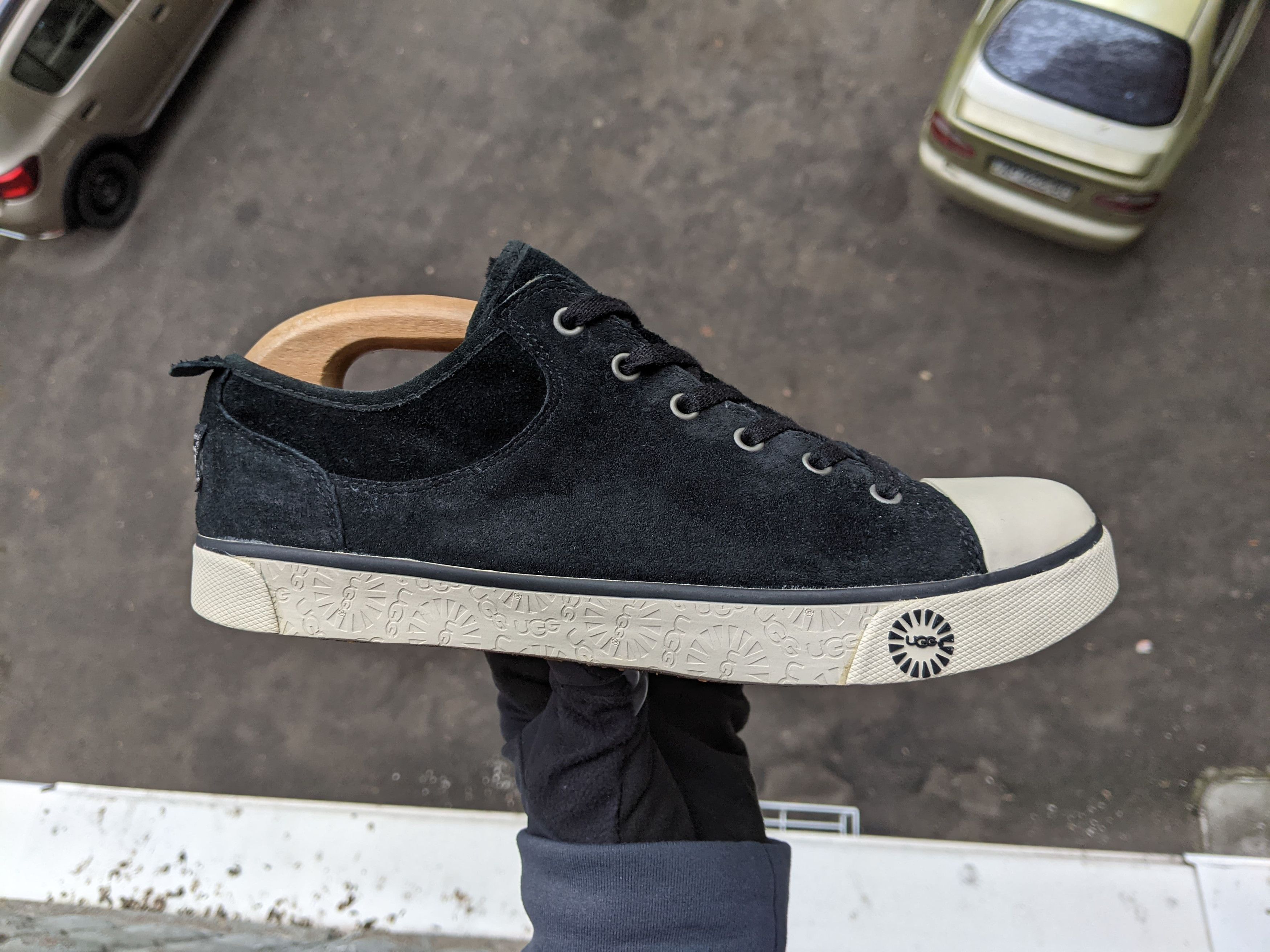 Ugg UGG Australia Evera Womans Sneakers Converse DC Shoes Vans Size US 8 / IT 38 - 2 Thumbnail